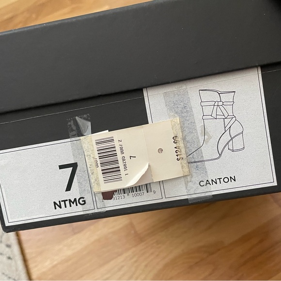 NWT Banana Republic Ankle Boots Suede - Canton Style - Picture 5 of 5